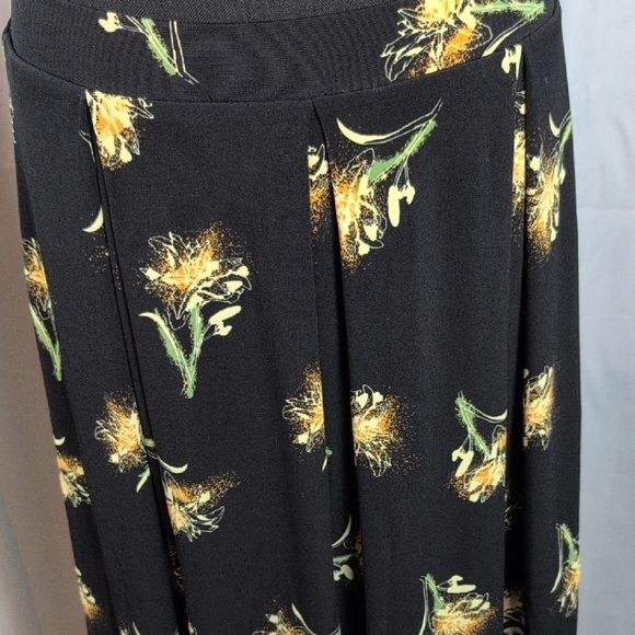 LuLaRoe Black and Yellow A-Line Midi Skirt Asymmetrical - Picture 5 of 6
